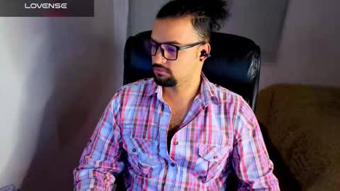 Snapshot of ernesto_rodriguez_82 chatting on February 2026 04:57:01 AM ernesto rodriguez 82 online show from February 2026 04:57:01 AM