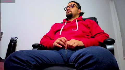 Snapshot of ernesto_rodriguez_82 chatting on February 2026 02:21:01 AM ernesto rodriguez 82 online show from February 2026 02:21:01 AM