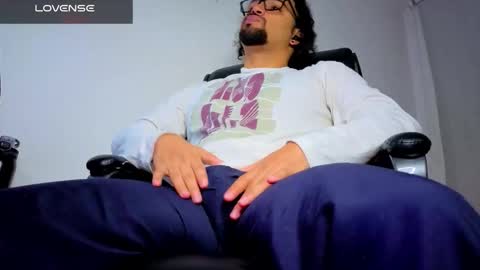 Snapshot of ernesto_rodriguez_82 chatting on March 2026 01:01:02 AM ernesto rodriguez 82 online show from March 2026 01:01:02 AM