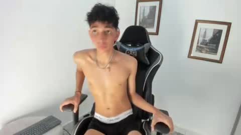 ero_boy40 online show from July 2026 02:35:02 AM