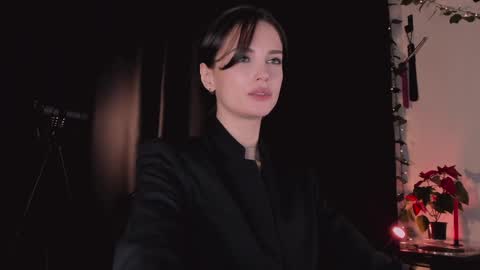 erohaze online show from December 2024 04:58:01 PM