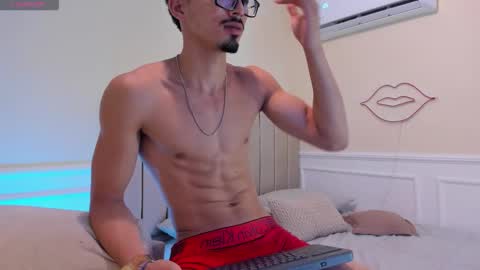 Snapshot of eros_becker_ chatting on March 2026 12:20:01 PM eros_becker_ online show from March 2026 12:20:01 PM