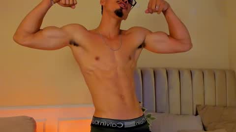 Snapshot of eros_becker_ chatting on April 2026 04:13:02 AM eros_becker_ online show from April 2026 04:13:02 AM