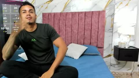 Snapshot of erosandafroditaxx chatting on April 2026 11:37:01 AM ErosAndAfrodita online show from April 2026 11:37:01 AM