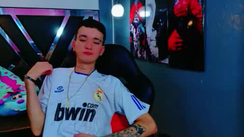 Snapshot of eroswildboy chatting on December 2025 09:12:02 PM eroswildboy online show from December 2025 09:12:02 PM