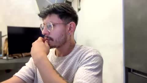 Snapshot of erotic_andrew chatting on July 2026 10:26:02 PM Andrew Lopez online show from July 2026 10:26:02 PM