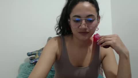 Snapshot of erotic_fusion_ chatting on January 2025 01:37:02 AM erotic_fusion_ online show from January 2025 01:37:02 AM