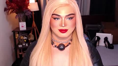 Anastasia online show from December 2024 05:59:02 PM