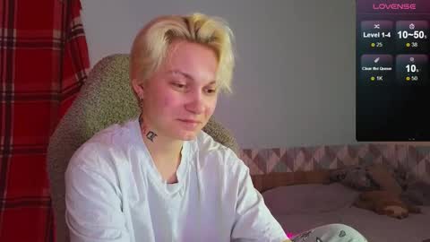 esajukyy online show from January 2025 11:00:02 AM