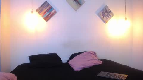 Scarlett online show from December 2025 03:22:02 AM