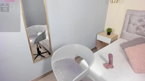 Escarlet online show from February 2026 11:43:02 AM