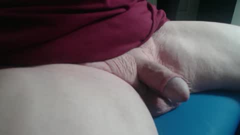 esfultz2016 online show from November 2025 11:32:02 PM