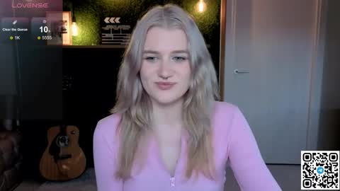 EshleGreen online show from June 2026 09:54:02 PM
