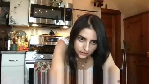 Snapshot of esimaralda chatting on April 2026 07:26:01 PM esimaralda online show from April 2026 07:26:01 PM