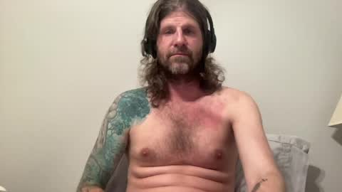 Snapshot of esinking24 chatting on May 2026 01:44:01 AM esinking24 online show from May 2026 01:44:01 AM