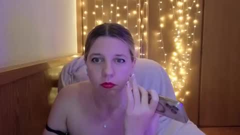 Snapshot of esma347866 chatting on May 2026 10:27:01 PM esma347866 online show from May 2026 10:27:01 PM