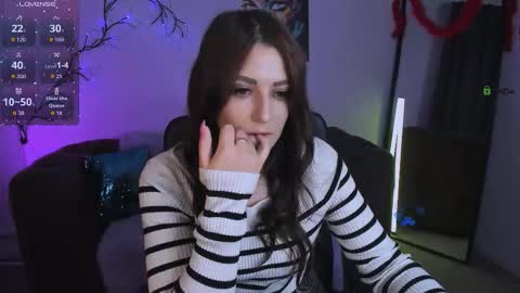 esma_shine online show from November 2025 08:09:01 PM