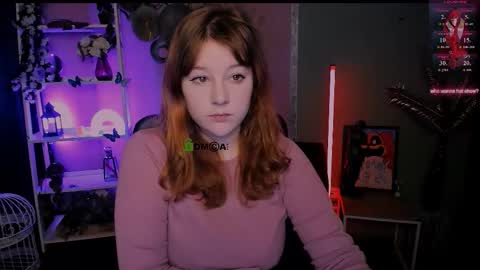 esma_shine online show from December 2025 08:38:02 PM