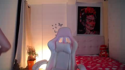 Esmeralda online show from January 2025 01:32:01 AM