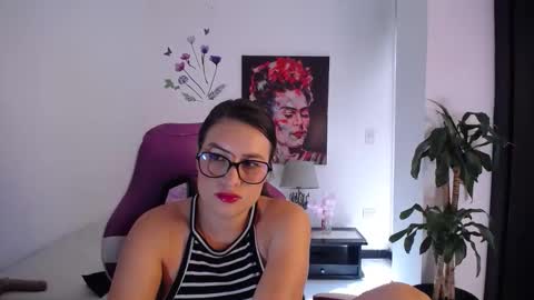 Snapshot of esmeralda098 chatting on April 2026 07:30:02 PM Esmeralda online show from April 2026 07:30:02 PM