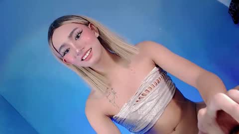 Snapshot of esmeralda28x chatting on April 2026 02:34:01 PM esmeralda28x online show from April 2026 02:34:01 PM