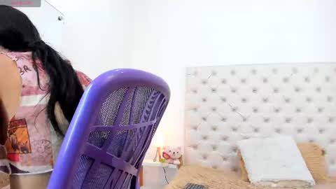 esmeralda  online show from July 2026 02:54:01 PM