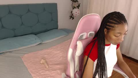 Snapshot of esmeralda_bk chatting on February 2025 02:32:02 PM esmeralda_bk online show from February 2025 02:32:02 PM