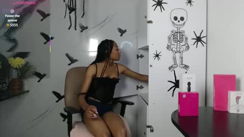 Snapshot of esmeralda_bk chatting on October 2025 08:20:02 PM esmeralda_bk online show from October 2025 08:20:02 PM