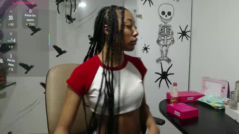Snapshot of esmeralda_bk chatting on October 2025 10:32:01 PM esmeralda_bk online show from October 2025 10:32:01 PM
