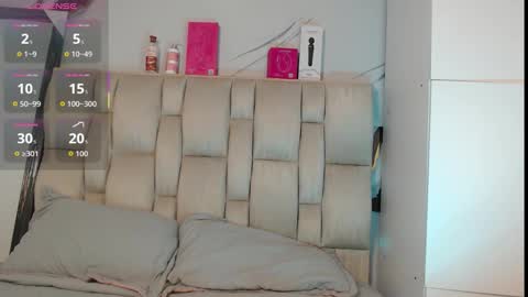 Snapshot of esmeralda_bk chatting on December 2025 10:52:01 PM esmeralda_bk online show from December 2025 10:52:01 PM