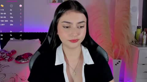 Esmeralda  online show from March 2025 03:49:01 PM