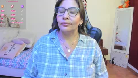 esme online show from March 2026 08:31:01 PM