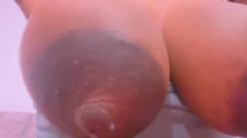 Esmeralda parck online show from October 2025 09:01:01 PM