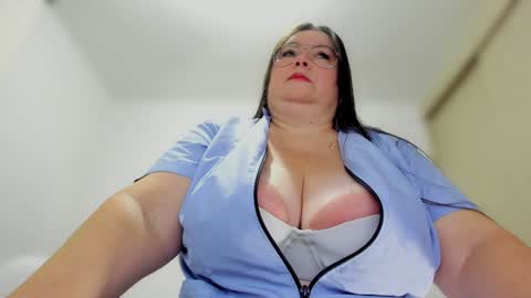 Snapshot of esmeraldo_mfc chatting on December 2024 10:55:02 PM Esmeralda online show from December 2024 10:55:02 PM
