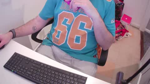 Snapshot of essex_wild chatting on January 2025 07:47:02 PM Morph online show from January 2025 07:47:02 PM