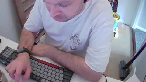 Snapshot of essex_wild chatting on November 2025 01:09:02 PM Morph online show from November 2025 01:09:02 PM