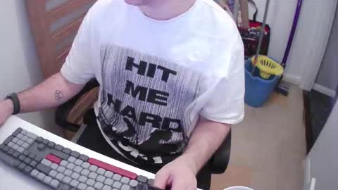 Morph online show from December 2025 09:42:02 PM