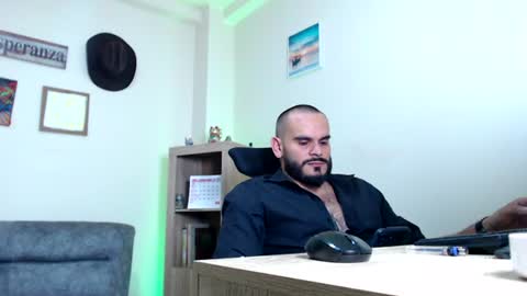 Esteban Fernandez online show from June 2026 03:29:02 AM