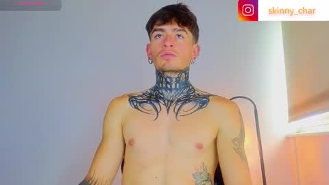 Esteban independent model online show from October 2025 05:26:02 PM