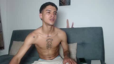 Snapshot of estebanjm22 chatting on April 2026 11:02:02 AM Esteban online show from April 2026 11:02:02 AM