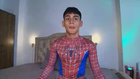 Esteban online show from September 2025 11:43:01 AM