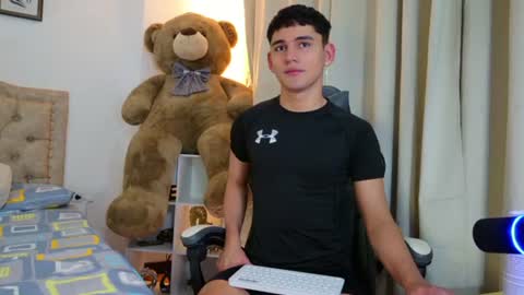 Esteban online show from July 2026 01:37:02 PM