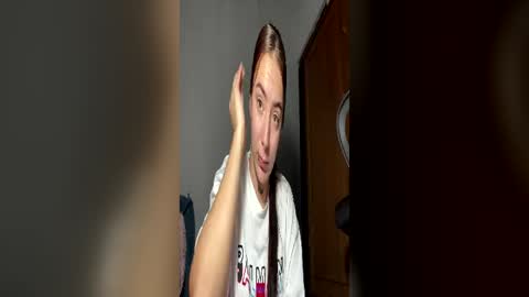 Snapshot of estefa1 chatting on June 2026 08:06:02 AM estefa1 online show from June 2026 08:06:02 AM