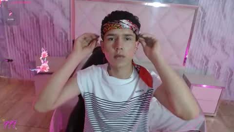 estefan_tay online show from February 2026 07:21:01 PM
