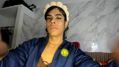 Snapshot of estefani_robles chatting on June 2026 01:07:02 AM estefani robles online show from June 2026 01:07:02 AM