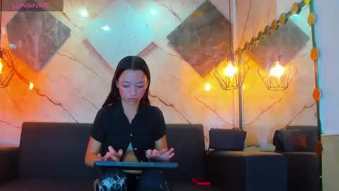 esteisy_blessed online show from June 2026 05:04:02 PM