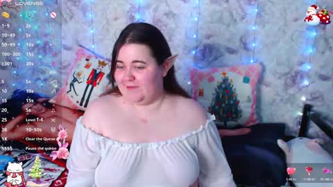 Snapshot of estelle_hicks chatting on December 2024 07:55:01 PM estelle_hicks online show from December 2024 07:55:01 PM