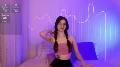 Snapshot of ester_hill chatting on December 2024 09:30:02 PM Ester online show from December 2024 09:30:02 PM