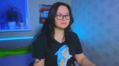 EsterPlayful online show from November 2025 07:08:01 AM