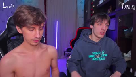 Snapshot of esthetics_boys chatting on January 2025 05:21:02 AM LOUIS online show from January 2025 05:21:02 AM